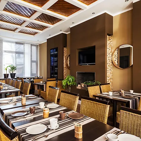 Hotel Apple City 3*